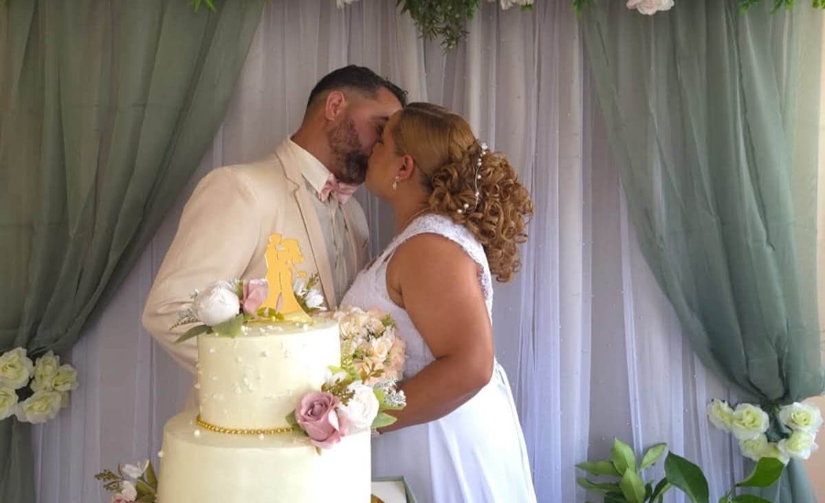 Dios bendiga y muchas felicidades a Masiel & Wendy que unen sus vidas en el amor
